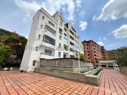 Edt Apartamento En Venta En Colinas De Valle Arriba 26-13835 Yf