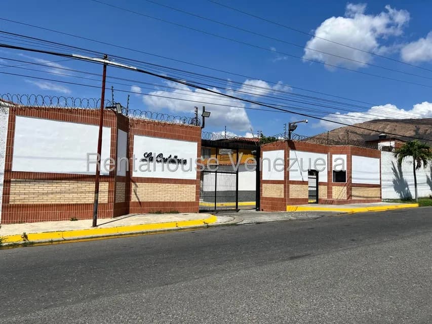 Casa (Duplex) en Venta en La Castellana, Aragua