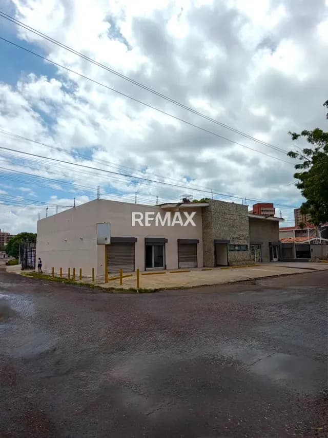 Local Comercial en Venta Calle 71 con Av. 16