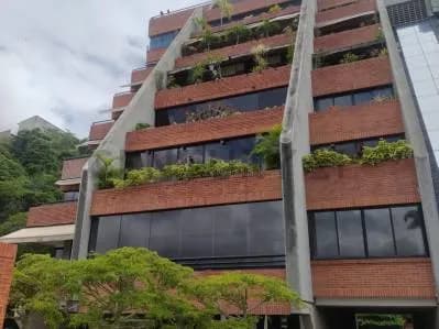 Colinas de Tamanaco, excelente apartamento zona segura, calle privada