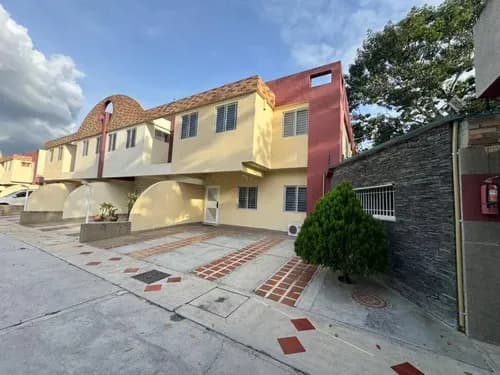 Np Se Vende Tonwhouse En El Bosque, Conjunto Privado. Res. Villas Del Bosque Código 328031