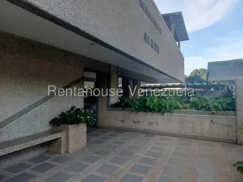 Apartamento En Alquiler, Sector Tierra Negra, Maracaibo, He
