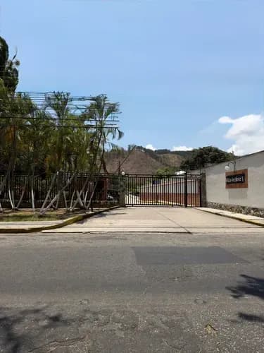 Leslie Ofrece En Venta Th En La Entrada De Naguanagua Clientes