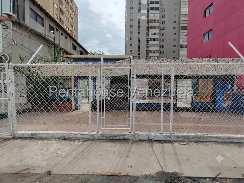 Terreno (Comercial) en Venta en 5 de Julio, Zulia