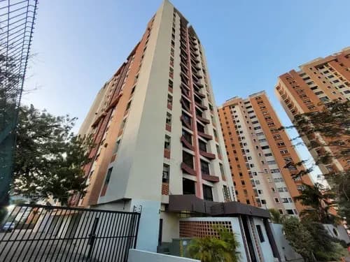 E-092. Alexora Vende Apartamento Semi Equipado Con Planta 100% Y Pozo, Ubicado En La Urb. Los Mangos, En Res. Lomas De Los Mangos. (2,2,2)
