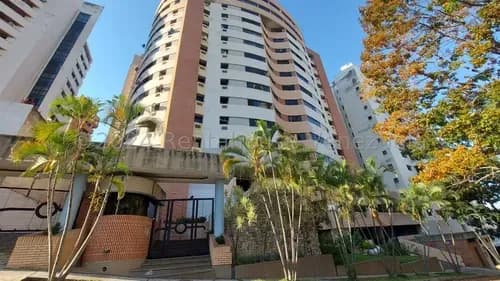Norma Piña Rah Alquila Bello Y Funcional Apartamento, Semi Amoblado, Excelente Ubicación. El Parral Valencia, Cod. 24-20927. *** Solo Clientes Directos *