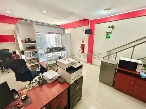 Raíza Suárez Vende Local Comercial A Pie Calle En El Centro Barquisimeto Lara