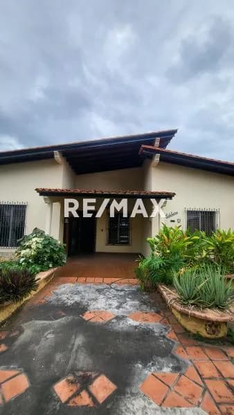 En Venta Casa Quinta con anexo ubicada en el Sector La Arenosa, Carrera 11 con esquina Calle 11, Guanare, Portuguesa, Venezuela