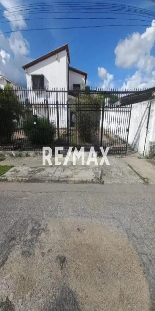 Casa en Venta Urb. Andres bello