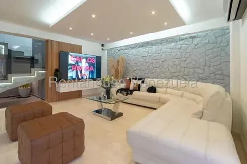 Apartamento Duplex En Venta En La Urbanización Miranda Jr