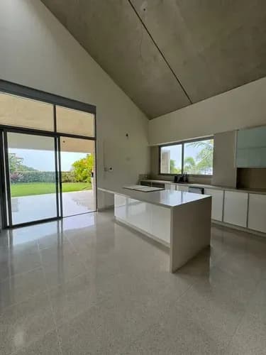 Venta De Casa En La Lagunita. Acabados De Lujo
