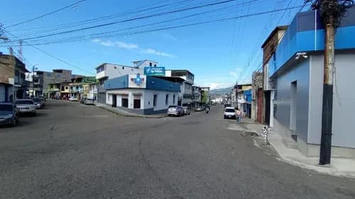 Xv, Local Comercial Esquinero, La Concordia. Ideal Para Laboratorio, Centro Medico, Farmacia, Restaurante, Hospedaje.