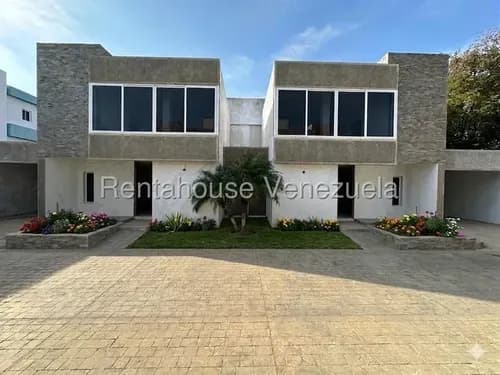 Hermosa Y Exclusiva Casa Para Terminar A Su Gusto En Conjunto Privado Del Sector San Bosco # 26-17134