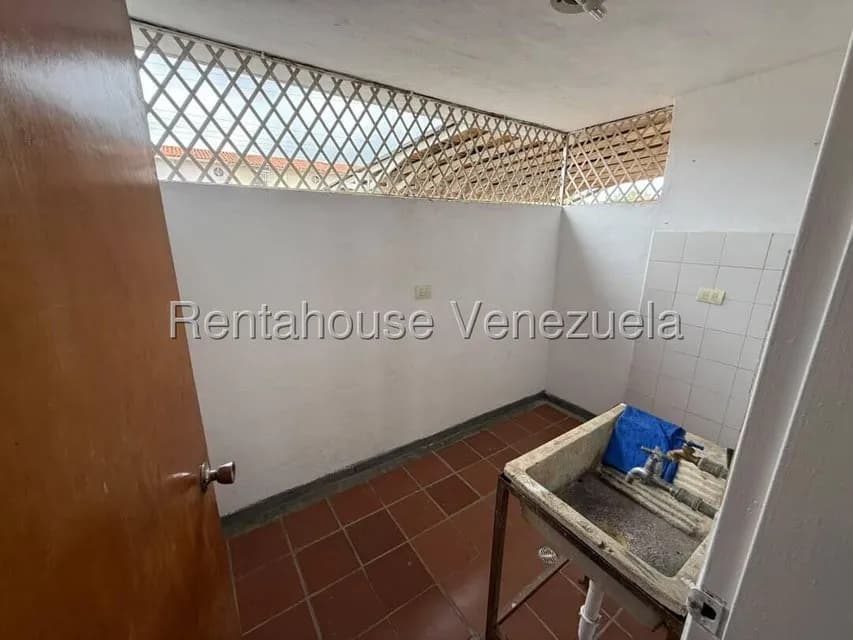 Casa (Duplex) en Alquiler en Villa Colonial, Portuguesa