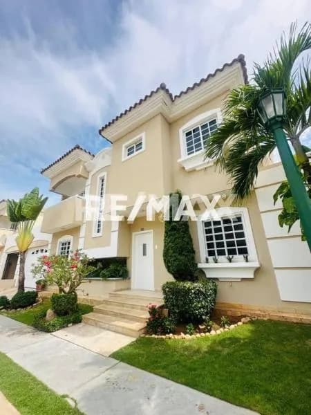 Townhouse en Venta Villa Palma Dorada
