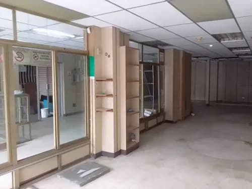 Se Alquila Casa Comercial En El Paraíso