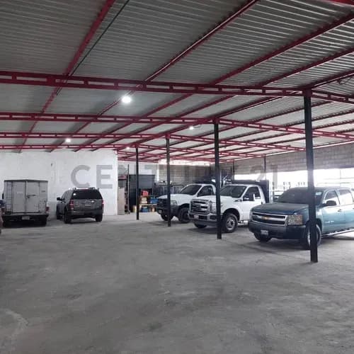 Galpón Recién Construido Con Vivienda