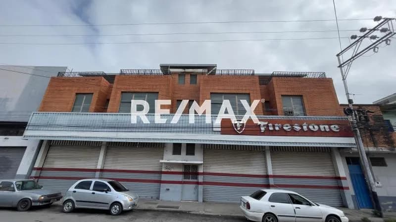 Local Comercial en Alquiler Carrera 25 entre calles 33 y 34 Zona Centro - Barquisimeto