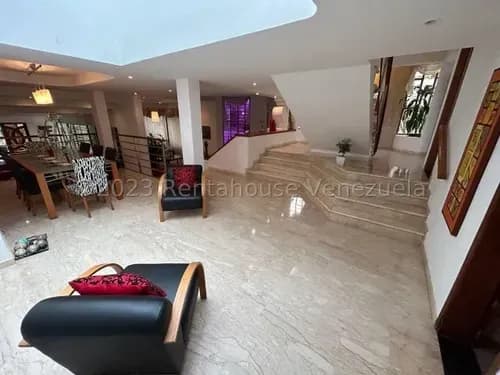 Daniela Linarez Vende Hermosa Casa De 816 M2 Con Espectacular Cocina Equipada, 4 Habitaciones, Vestier, 4 Baños, Planta Eléctrica, Este De Barquisimeto