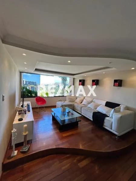Venta de Apartamento en Urbanización Colinas de la Tahona
