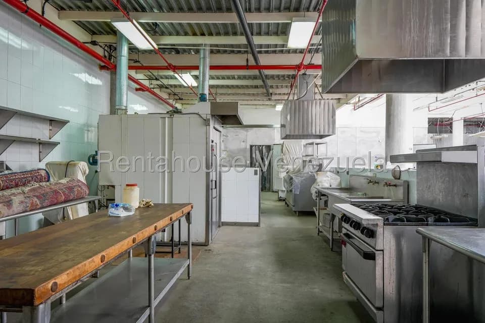 Comercial (Edificio) en Alquiler en Piedra Azul, Distrito Metropolitano