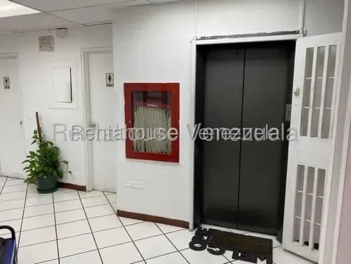 Leandro Manzano Oficina En Venta,las Delicias De Sabana Grande Mls #26-20006