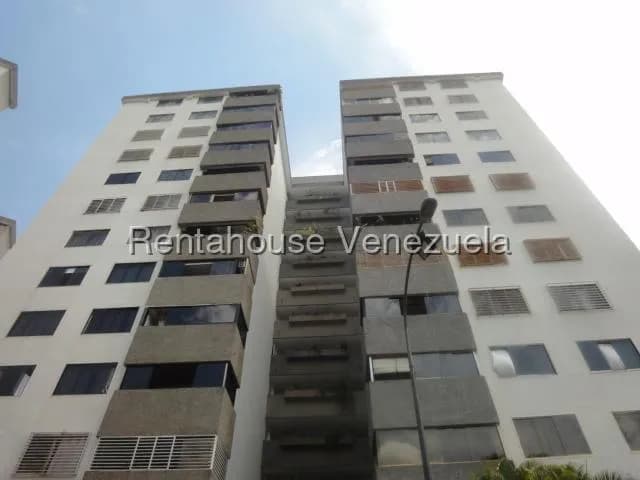 Apartamento (1 Nivel) en Alquiler en Macaracuay, Distrito Metropolitano