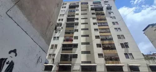 Apartamento En Venta En La Av. Fuerzas Armadas / 3h-2b-1p / 198m2 / Sólo Clientes / (ff)
