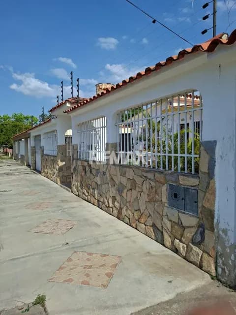 SE VENDE CASA EN CIUDAD ALIANZA 1RA. ETAPA GUACARA CARABOBO