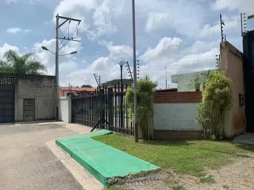 Townhouse En Venta En San Diego La Fuente Ls
