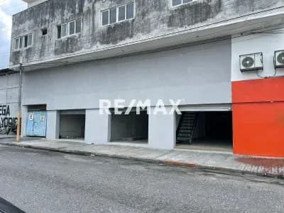ALQUILO LOCAL COMERCIAL CENTRICO 1-2