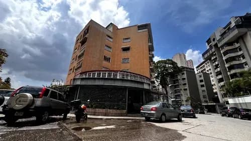 Venta De Local Comercial Y Equipos Panadería- Pastelería Los Chaguaramos