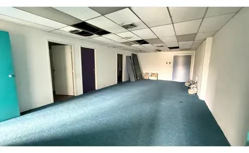 Se Vende Oficina 120m² Prados Del Este
