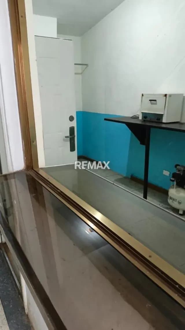 Consultorio-Laboratorio en Cumbres de Maracaibo. En Alquiler