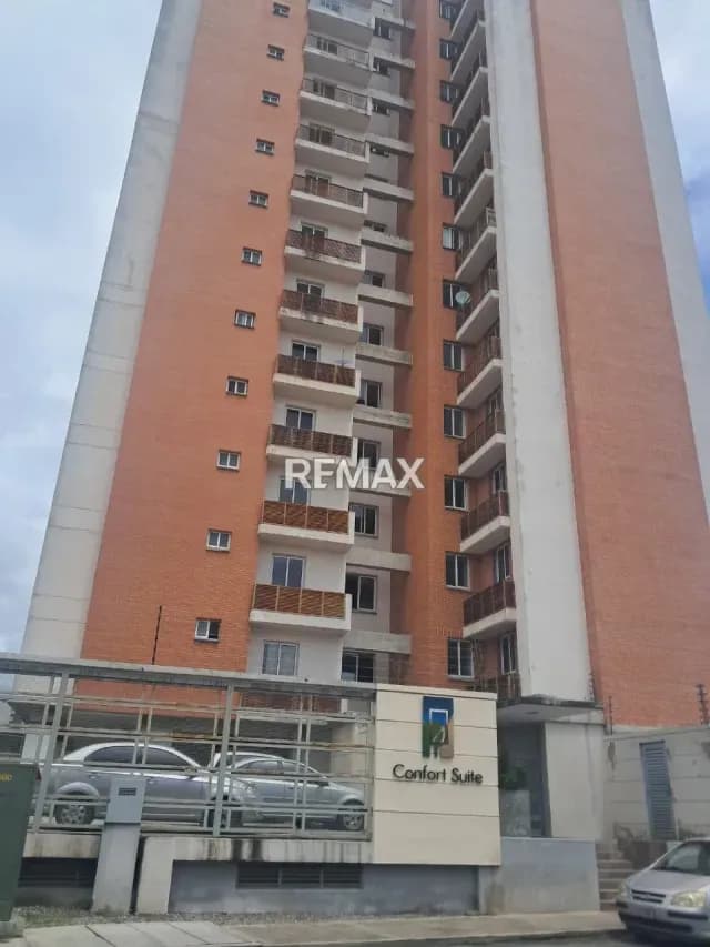 En venta hermoso apartamento en el conjunto Residencial Confort Suites al oeste de la ciudad