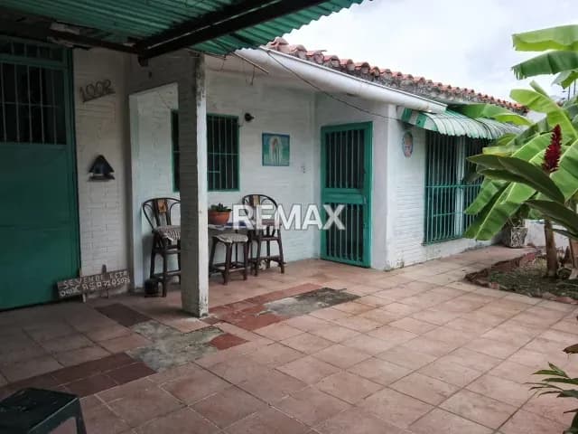Casa En Venta Urb. Lecumberry