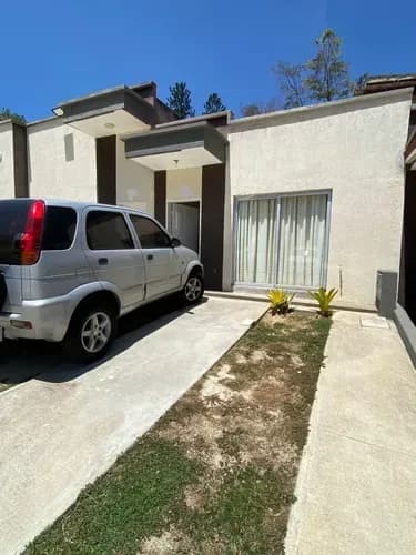 Casa En Venta Tipo Townhouse Vista Alegre La Entrada Jc-lp