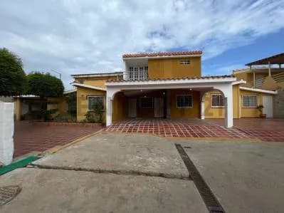 Town House en venta en zona oeste de Maracaibo