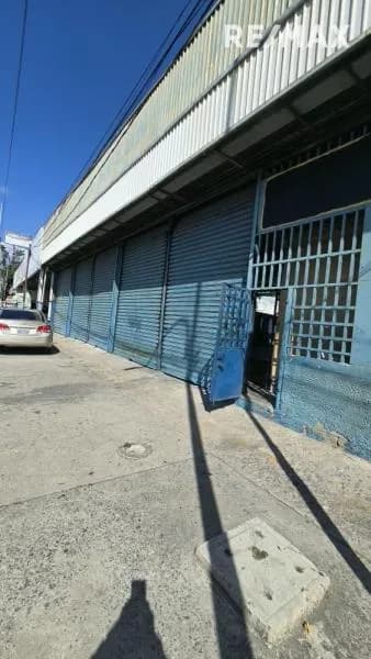 Galpon en Venta Av Bolivar Sector La Coromoto