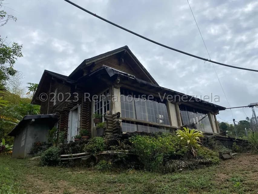 Casa (Multipes Niveles) en Venta en Oripoto, Distrito Metropolitano