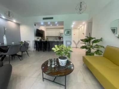 vendo exclusivo apartamento Los Naranjos Las Mercedes, calle cerrada