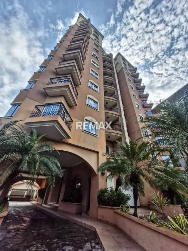 Propiedad en Venta!! Urb. La Arboleda. Res. Arboleda Suites.