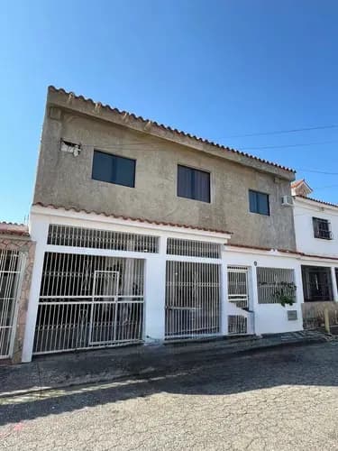 Amplia Casa En San Diego Urb. Valle Verde