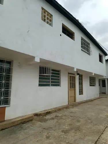 En Venta Casa En Naguanagua En La Avenida 190 Ideal Para Residencias