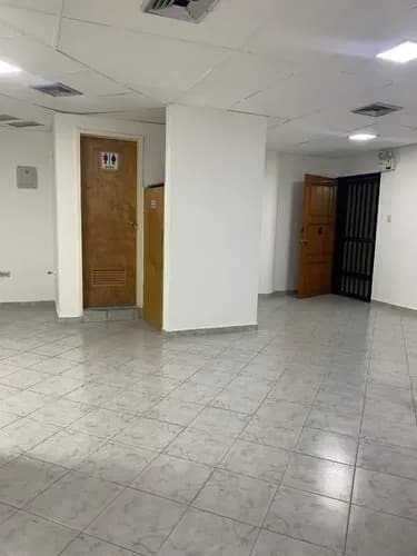 Oficina En Alquiler En El Centro Empresarial Europa Maracay Las Delicias 49 Mt2