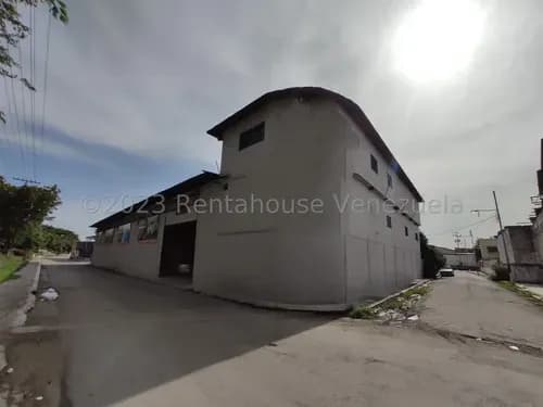 Galpón En Alquiler En Avenida Los Aviadores Maracay Con 2047 Metros Cuadrados Excelente Zona Oficinas Aguas Constante Seguridad Excelente Altura Nela 25-16266