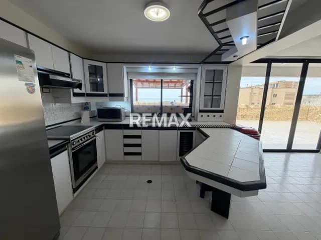 EN VENTA EXCLUSIVO PENTHOUSE DE 84 M2 CON IMPRESIONANTE TERRAZA DE 210 M² Y VISTA AL MAR EN TUCACAS