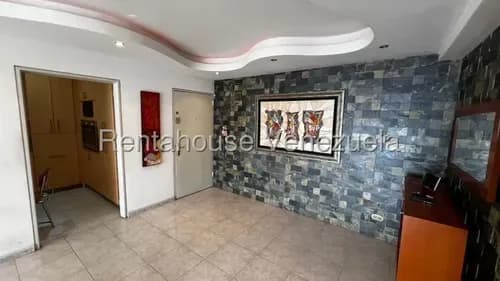 Ng 26-7127 Apartamento Amplio E Iluminado, Vista Espectacular Al Ávila. 4 Puestos De Estacionamiento Techados