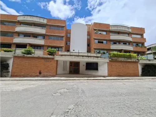 Vendo Apto. 129,46 + Tza. 67.09, Guacay, 3 Hab /4 Baños /2 Ptos.