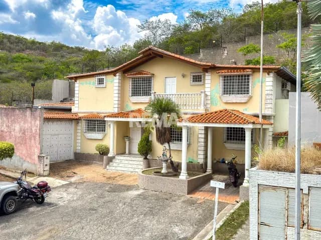 Casa en Venta Villa Royal Gardens Zona Este - Barquisimeto